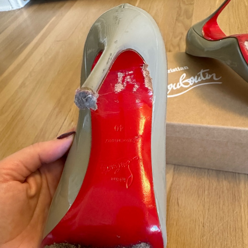 Christian Louboutin pump - Picture 4 of 4